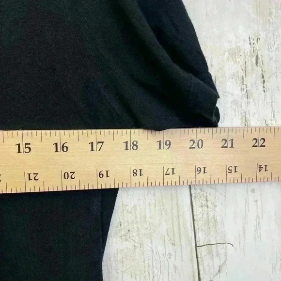 Calvin Klein Black V-Neck Shirt Size Medium lightweight/casual - Picture 7 of 8